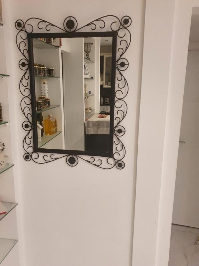 Belle Chambre Confortable Bed and Breakfast Netanya Esterno foto
